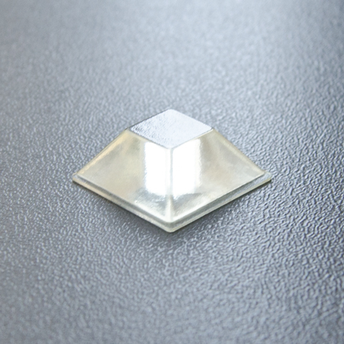 BUMPER AUTOADEZIV DIN CAUCIUC, FORMA CUBICA PLATA, 7,5X20,5 MM