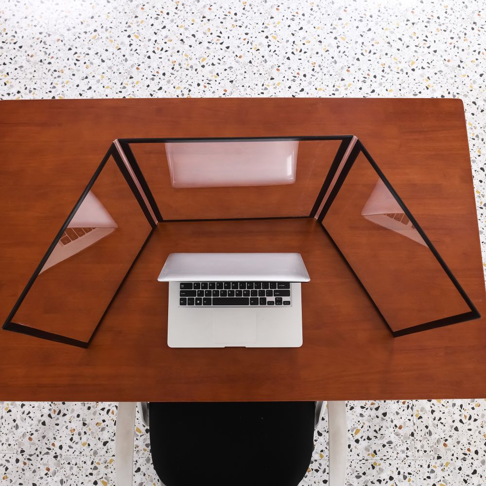  PORTABLE AND FOLDABLE PET SHIELD 1130X500 MM