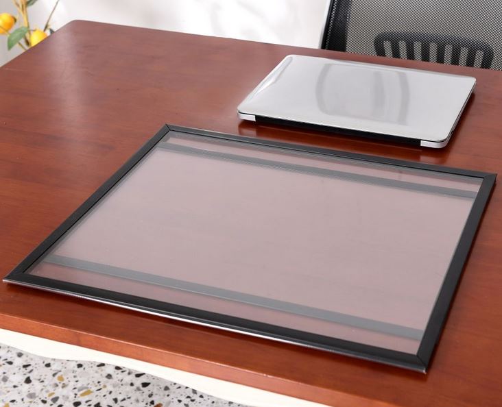  PORTABLE AND FOLDABLE PET SHIELD 1130X500 MM